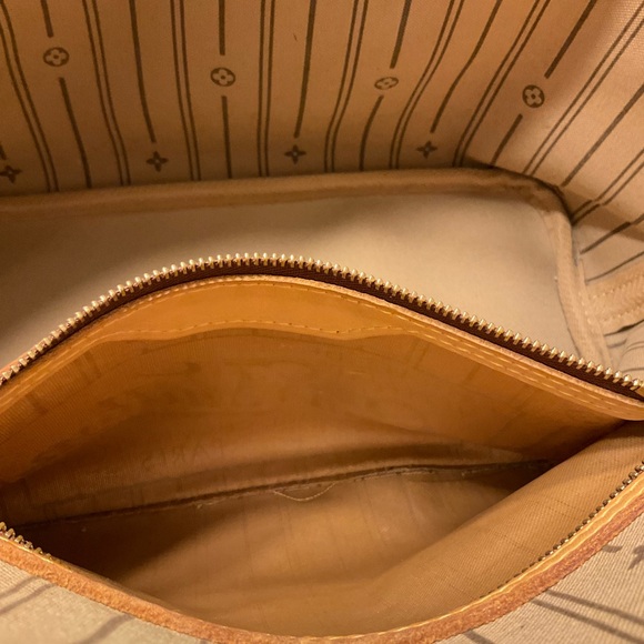 Louis Vuitton Monogram Neverfull PM - Picture 3 of 13